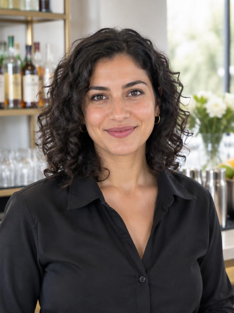 Elena R., bartender